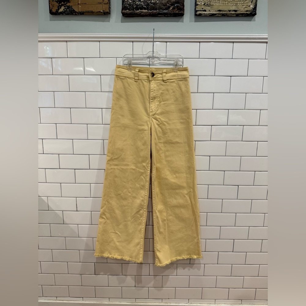 Billabong Wide-Leg Crop Pants in Pale Yellow